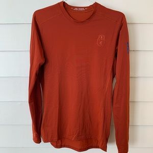 Men’s Arc’teryx Long Sleeve Shirt / Size Small